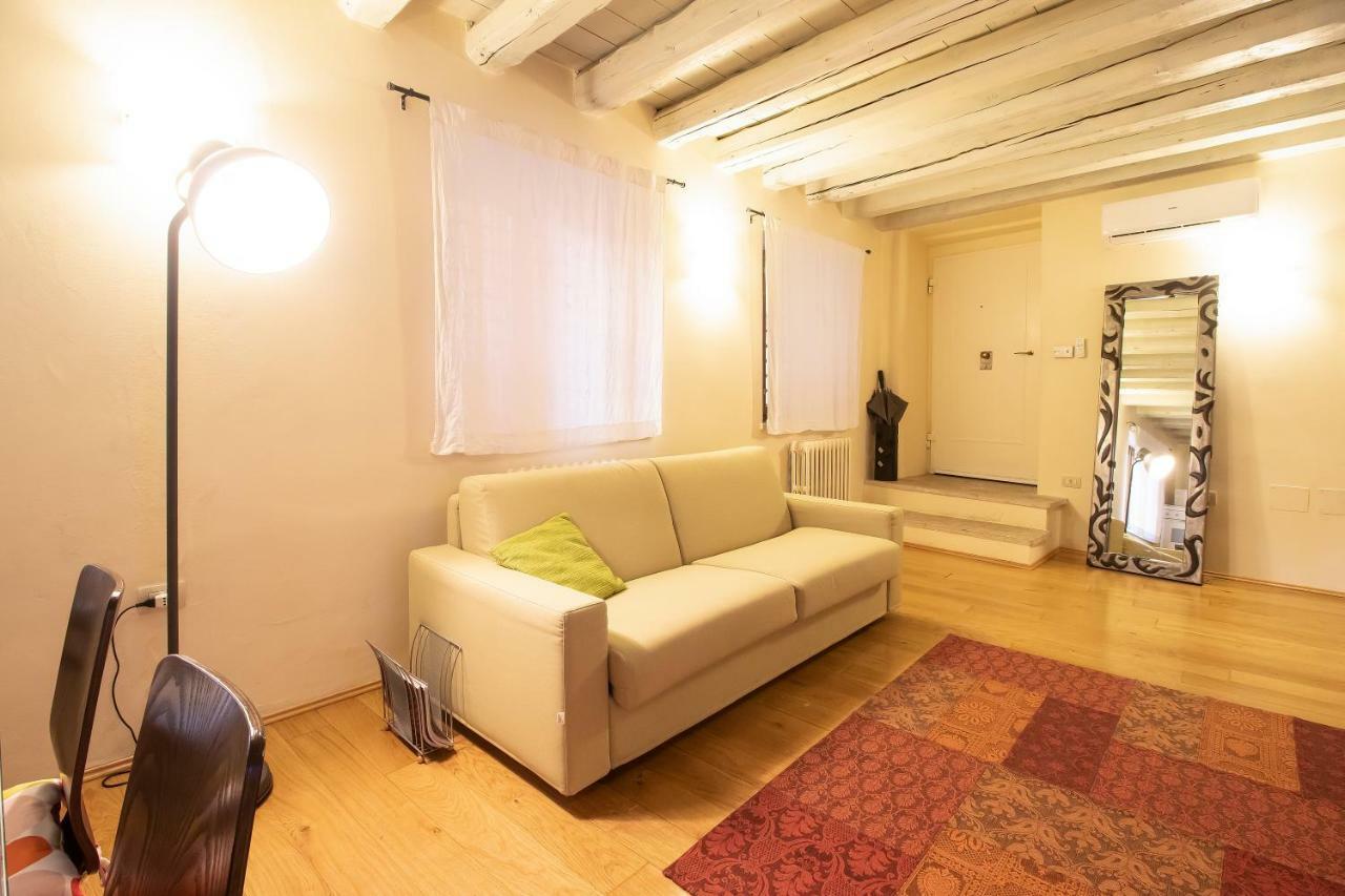 Lovely Apartment Sottoriva Verona Exterior photo